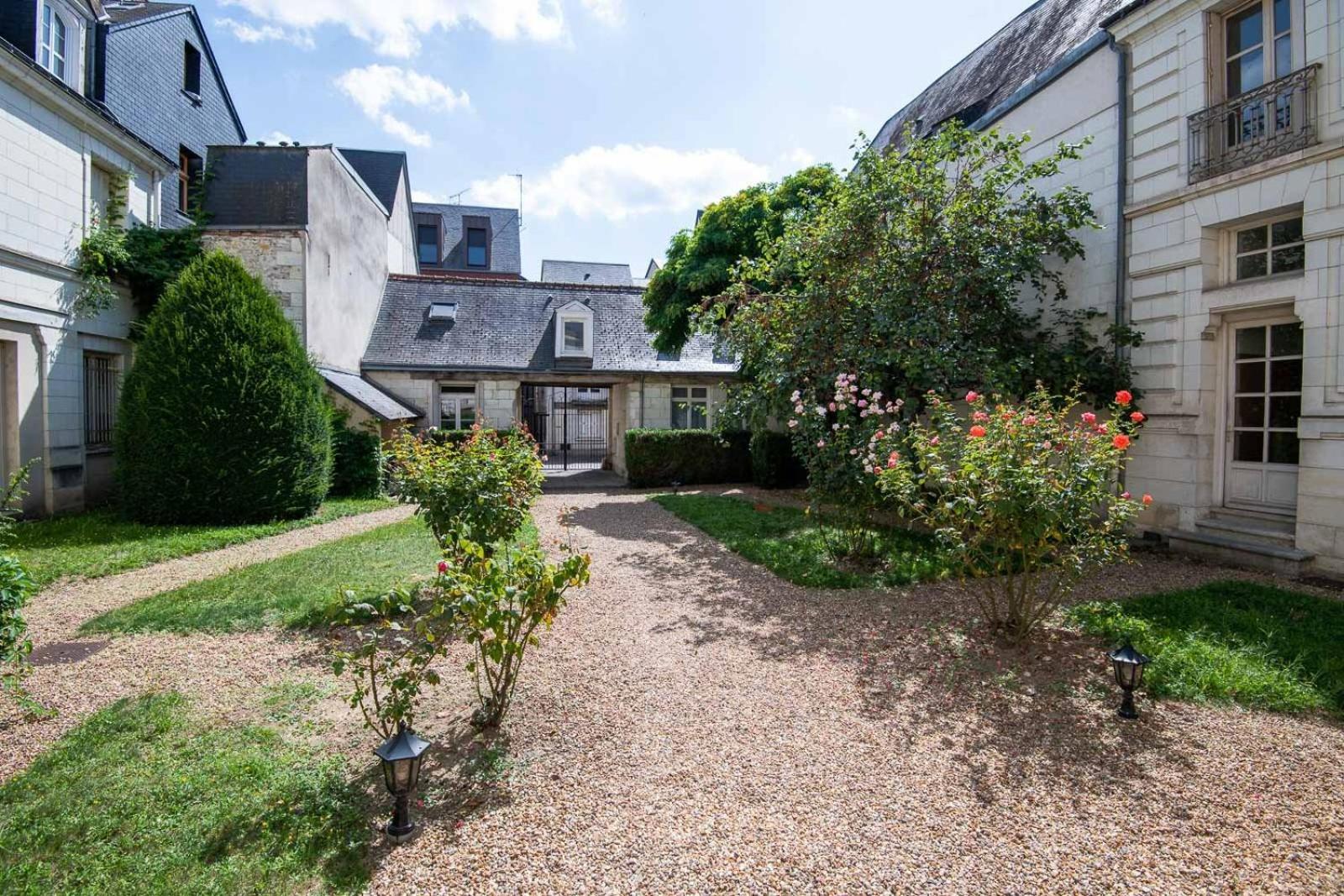 La Serpe Du Vieux Appartement